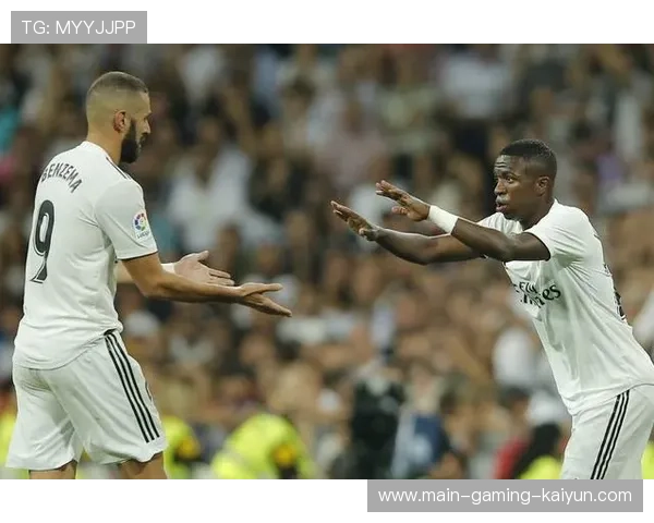 皇马通过背身配合构建节奏,维尼修斯变速能力极强