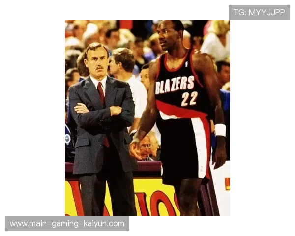 开拓者训练持续升级，杨瀚森成为未来发展的核心选手